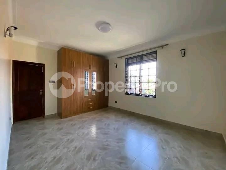 3 bedroom Apartment Block Apartment for rent ntinda road Kampala Central - 1