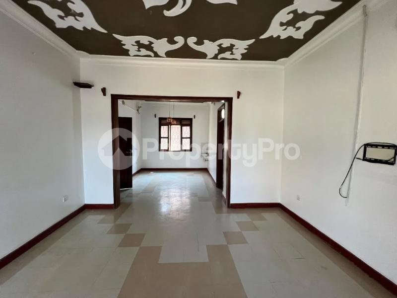 3 bedroom Apartment Block Apartment for rent Bweyogerere road Wakiso Central - 2