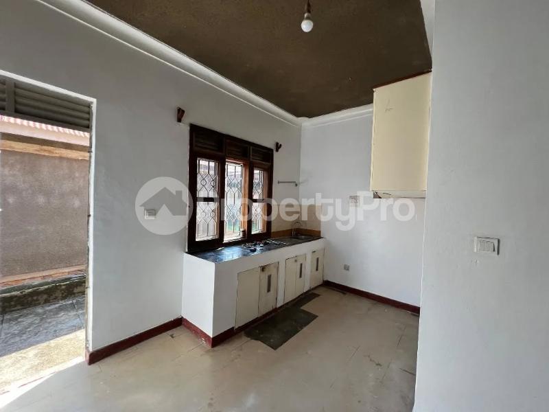 3 bedroom Apartment Block Apartment for rent Bweyogerere road Wakiso Central - 0