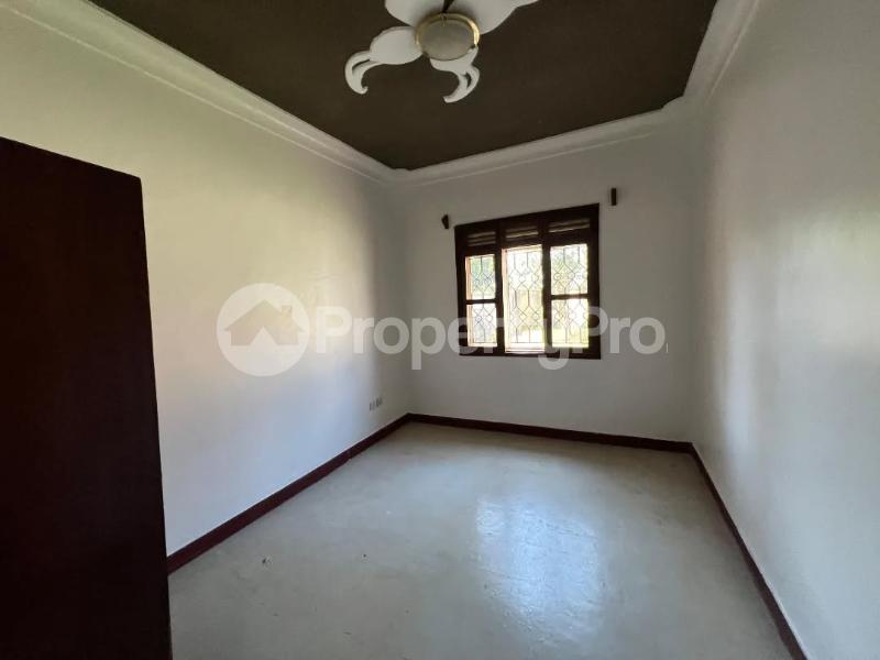 3 bedroom Apartment Block Apartment for rent Bweyogerere road Wakiso Central - 1