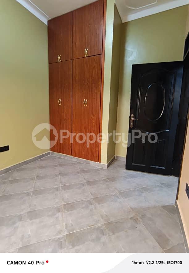 1 bedroom mini flat  Bungalow Apartment for rent Kisaasi road  Kisaasi Kampala Central - 6