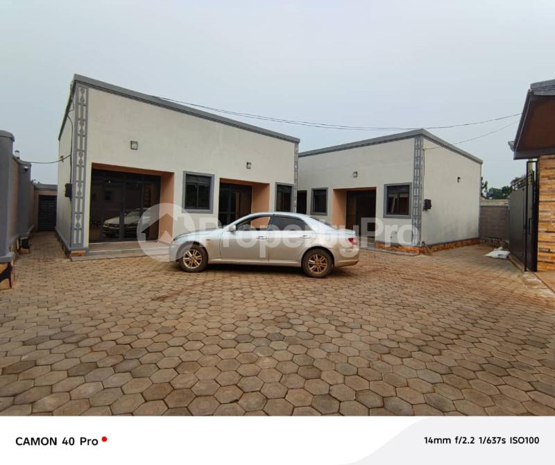 1 bedroom mini flat  Bungalow Apartment for rent Kisaasi road  Kisaasi Kampala Central - 1