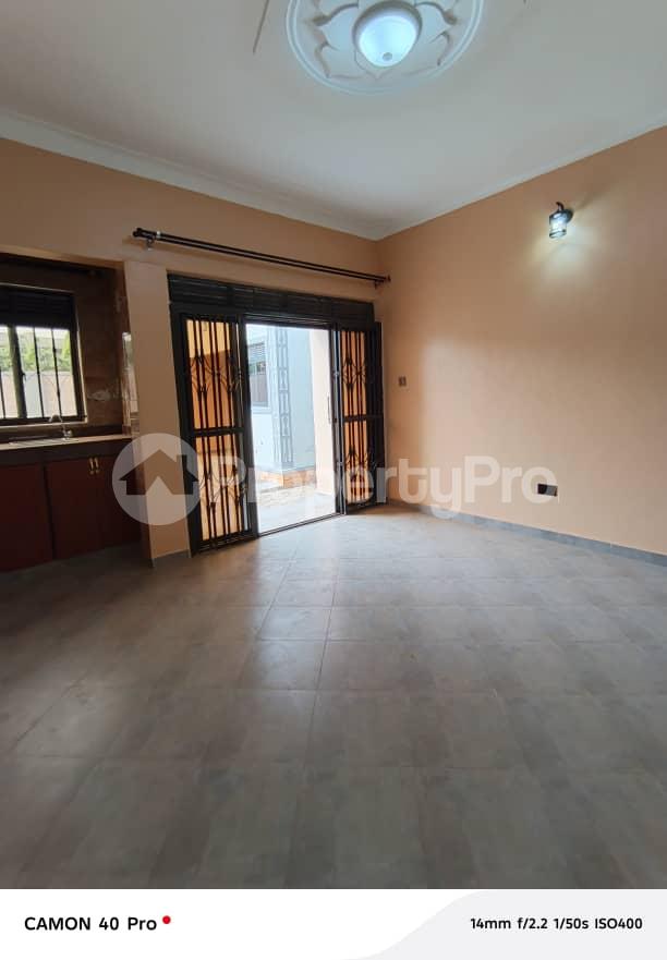 1 bedroom mini flat  Bungalow Apartment for rent Kisaasi road  Kisaasi Kampala Central - 2
