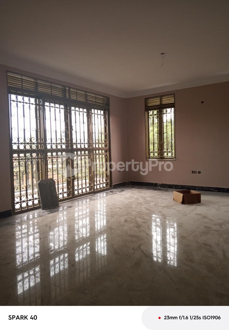 2 bedroom Apartment for rent Mbalwa road  Kampala Central Kampala Central - 3