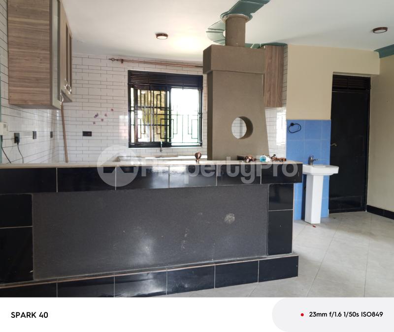 2 bedroom Apartment Block Apartment for rent Namugongo road  Kampala Central Kampala Central - 3