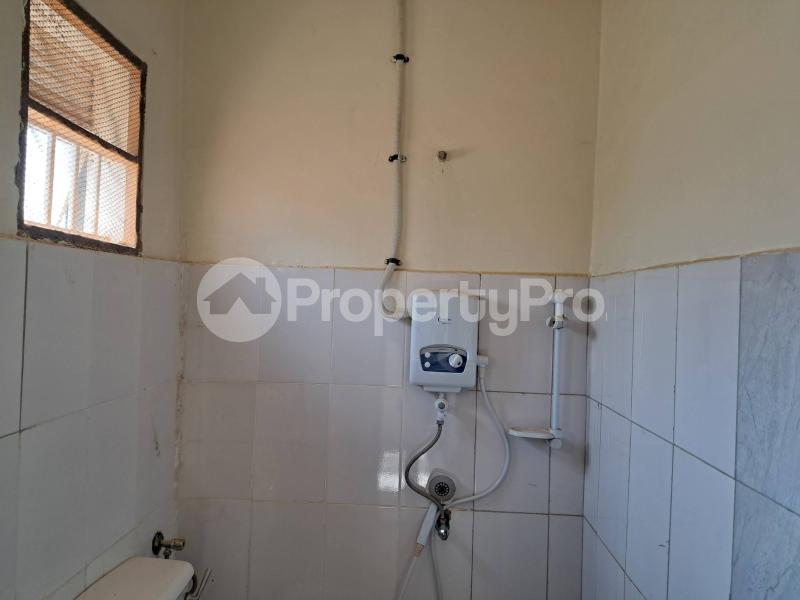 2 bedroom Bungalow Apartment for rent sonde road Wakiso Central - 8