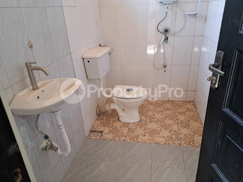 2 bedroom Bungalow Apartment for rent sonde road Wakiso Central - 7