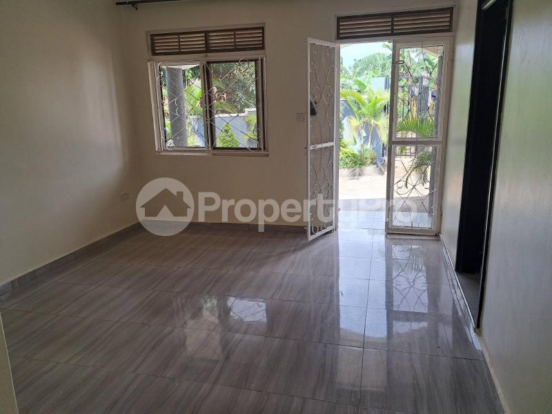 2 bedroom Bungalow Apartment for rent sonde road Wakiso Central - 0