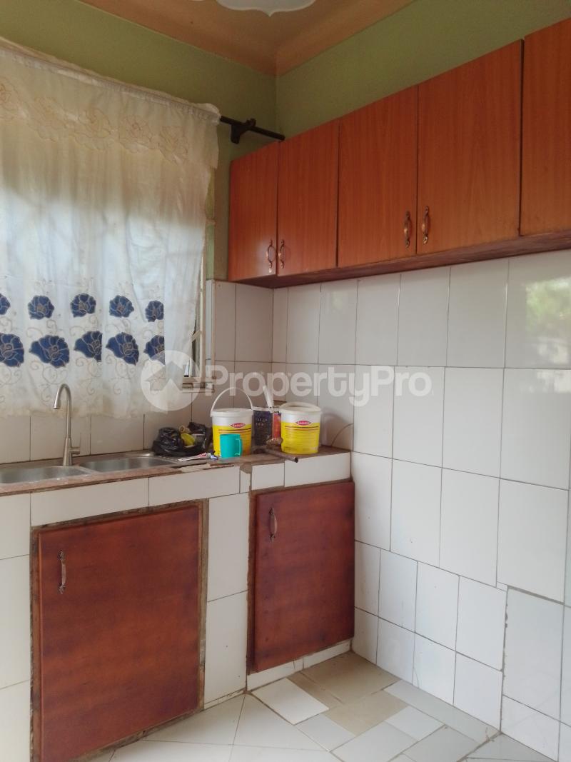 1 bedroom mini flat  Bungalow Apartment for rent Kyaliwajjala road  Kampala Central Kampala Central - 4