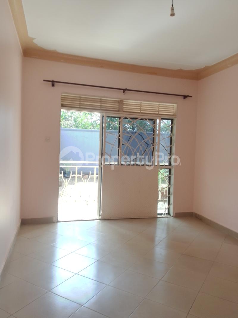 1 bedroom mini flat  Bungalow Apartment for rent Kyaliwajjala road  Kampala Central Kampala Central - 6