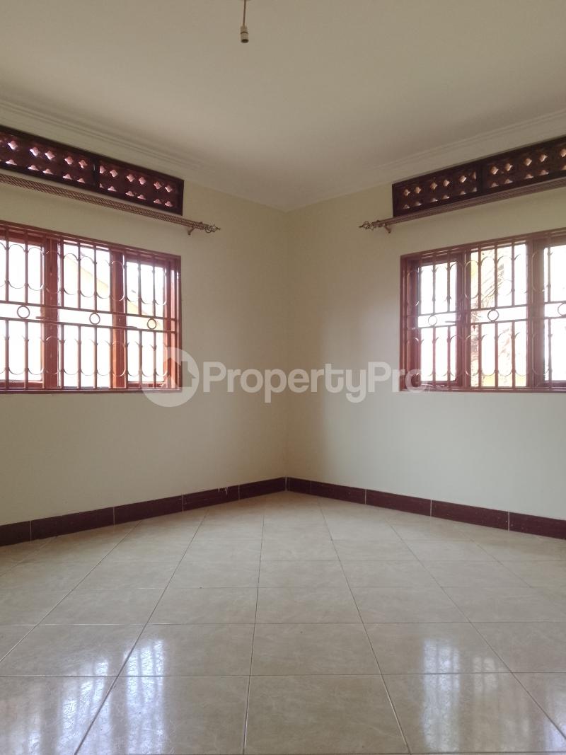 3 bedroom Bungalow Apartment for rent Namugongo road  Kampala Central - 8