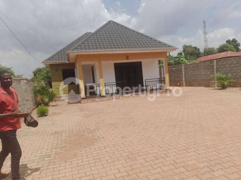 3 bedroom Bungalow Apartment for sale Namugongo  Kira Wakiso Central - 1