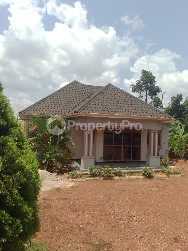3 bedroom Bungalow Apartment for sale Mukono  Kampala Central Kampala Central - 1