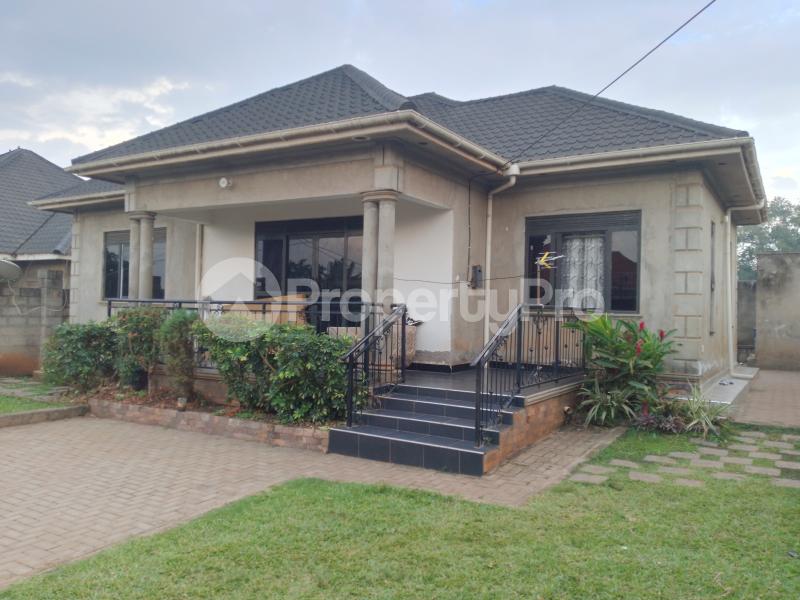 3 bedroom Bungalow Apartment for sale Kira kitukutwe  Kira Wakiso Central - 1