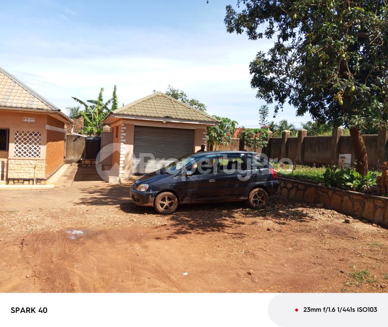 3 bedroom Bungalow Apartment for sale Kira nsaza road  Kampala Central Kampala Central - 1