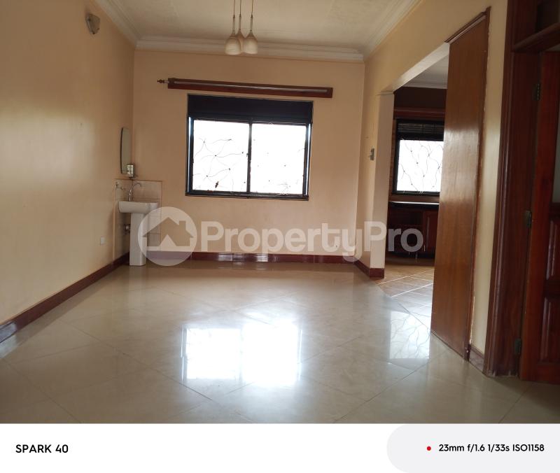 4 bedroom Bungalow Apartment for sale Kyaliwajjala road  Kampala Central Kampala Central - 10