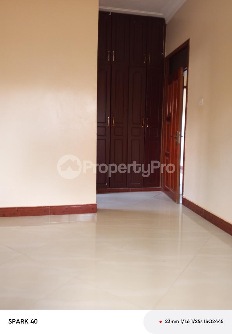 4 bedroom Bungalow Apartment for sale Kyaliwajjala road  Kampala Central Kampala Central - 10