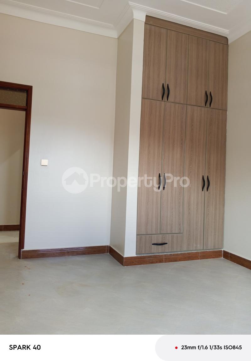 4 bedroom Bungalow Apartment for sale Namugongo esawo estate  Kampala Central Kampala Central - 7