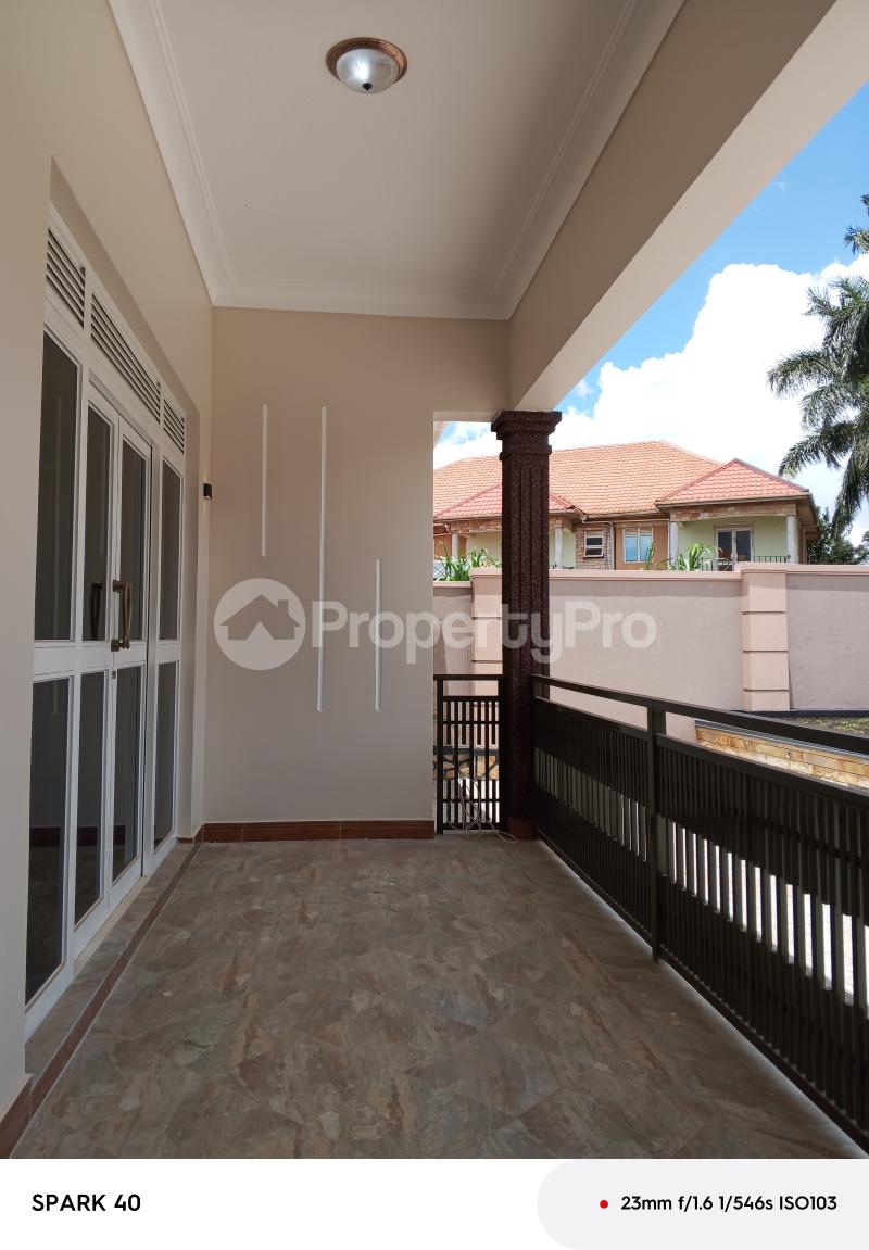 4 bedroom Bungalow Apartment for sale Namugongo esawo estate  Kampala Central Kampala Central - 1