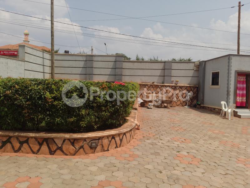 4 bedroom Bungalow Apartment for sale Kira road  Kampala Central Kampala Central - 3