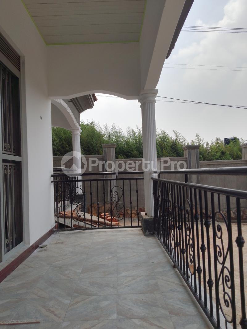 4 bedroom Bungalow Apartment for sale Kira road  Kira Wakiso Central - 4