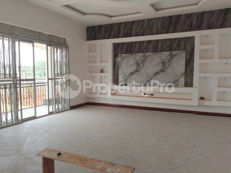 4 bedroom Bungalow Apartment for sale Kira road  Kira Wakiso Central - 12