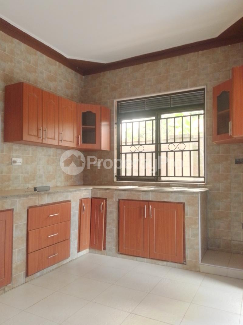 4 bedroom Bungalow Apartment for sale Seeta lumuli  Mukono Mukono Central - 13