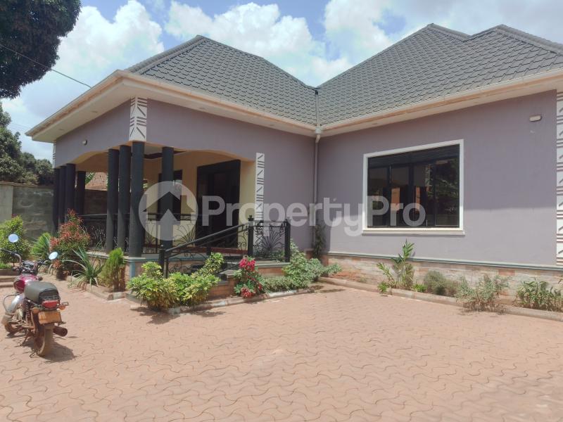 4 bedroom Bungalow Apartment for sale Seeta lumuli  Mukono Mukono Central - 1