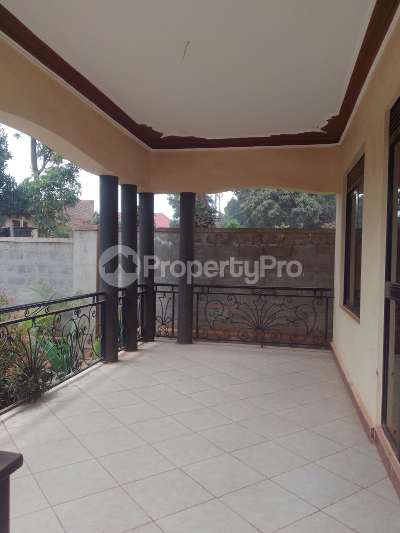 4 bedroom Bungalow Apartment for sale Seeta lumuli  Mukono Mukono Central - 4