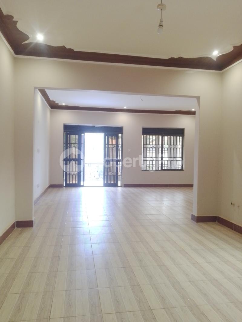 4 bedroom Bungalow Apartment for sale Seeta lumuli  Mukono Mukono Central - 9
