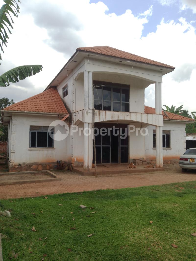 4 bedroom Apartment for sale Mukono kusato Mukono Mukono Central - 0