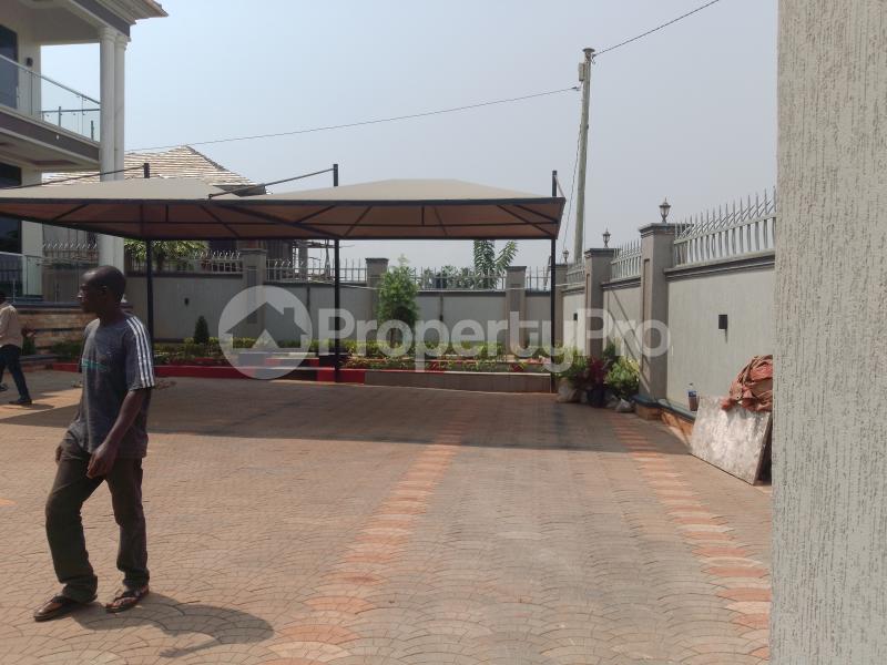 6 bedroom Apartment for sale Kira town  Kampala Central Kampala Central - 1