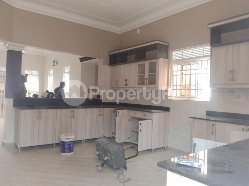 4 bedroom Bungalow Apartment for sale Namugongo town  Kampala Central - 3