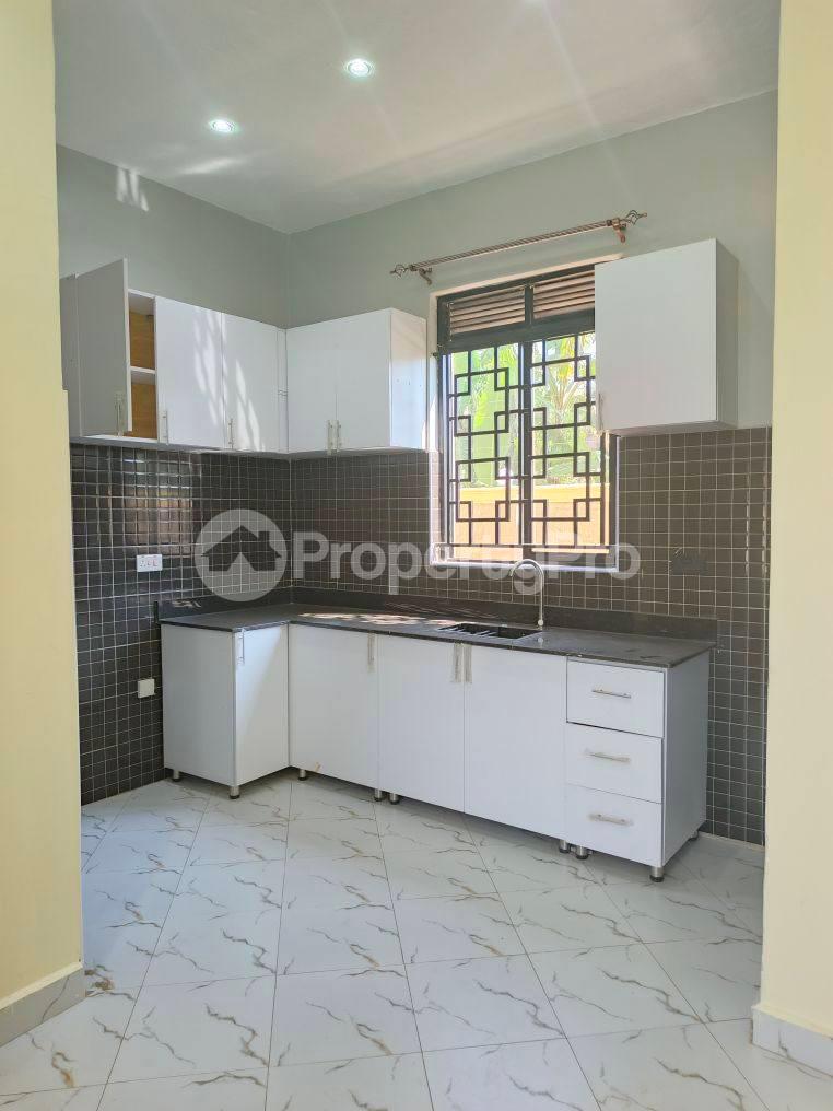1 bedroom mini flat  Apartment Block Apartment for rent Kisaasi road Kisaasi Kampala Central - 6