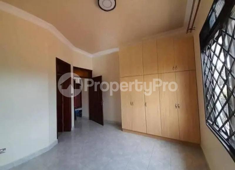 1 bedroom mini flat  Apartment Block Apartment for rent namugongo road Wakiso Central - 4