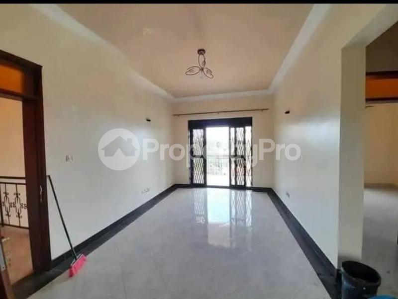 1 bedroom mini flat  Apartment Block Apartment for rent namugongo road Wakiso Central - 2