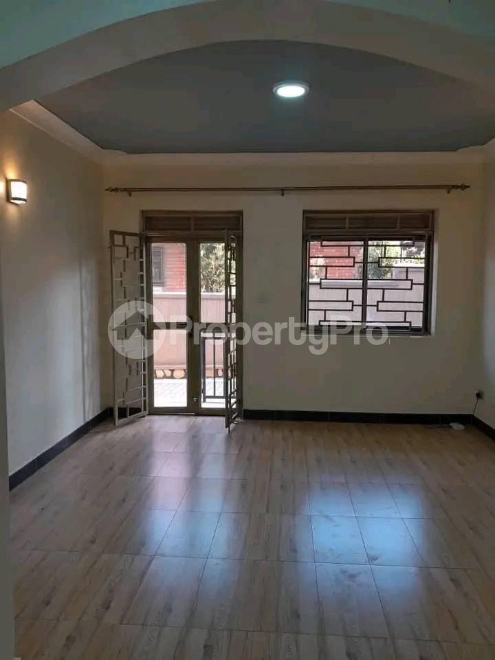 2 bedroom Apartment Block Apartment for rent kireka road Wakiso Central - 4