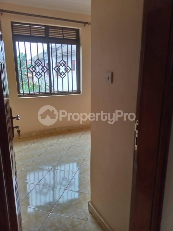 3 bedroom Apartment Block Apartment for rent kasangati road Kira Wakiso Central - 6