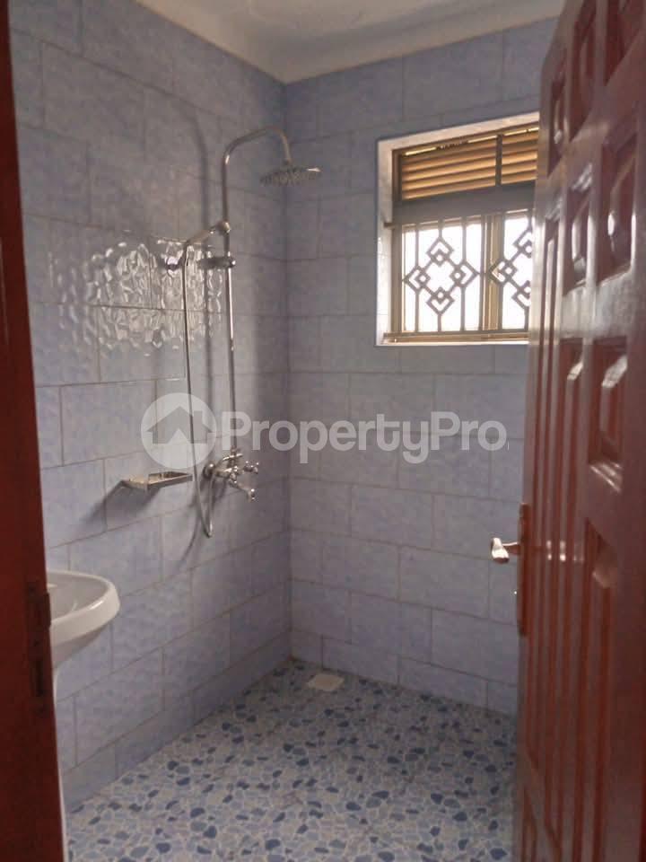 3 bedroom Apartment Block Apartment for rent kasangati road Kira Wakiso Central - 8