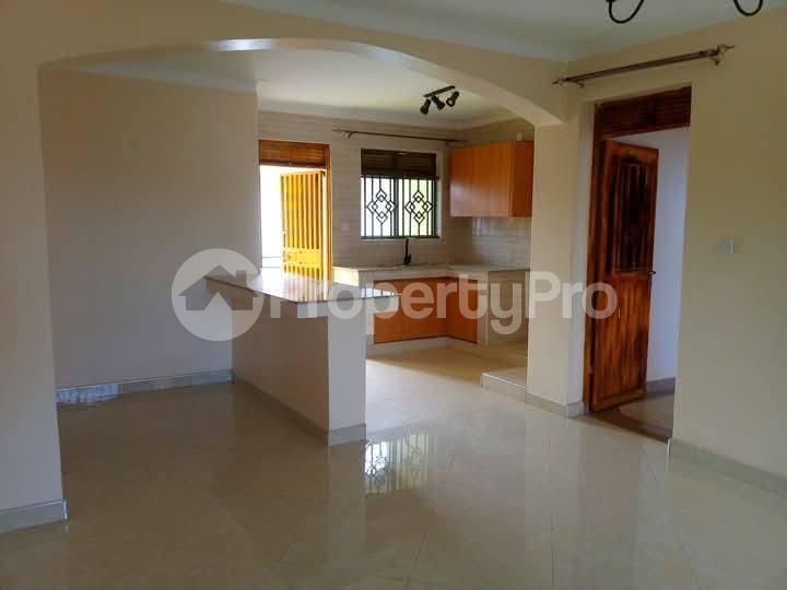 3 bedroom Apartment Block Apartment for rent kasangati road Kira Wakiso Central - 15