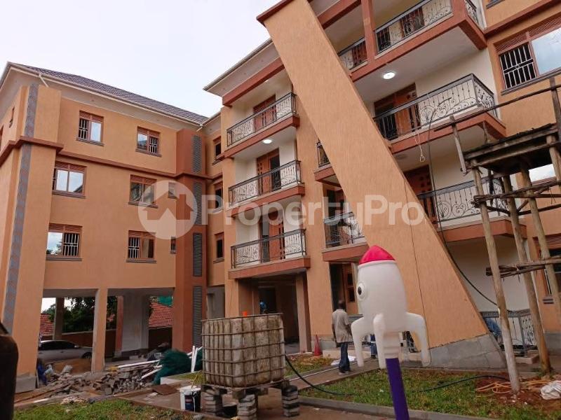 2 bedroom Apartment Block Apartment for rent namugongo road Wakiso Central - 6