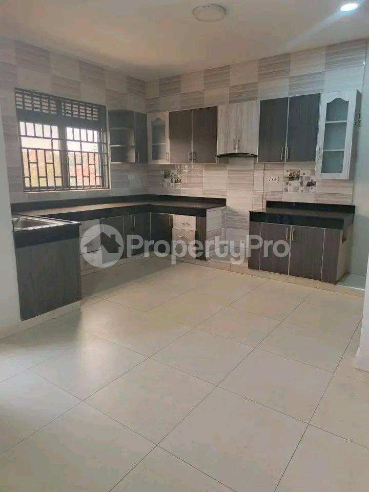 3 bedroom Apartment Block Apartment for rent Kisaasi  Kampala Central - 5