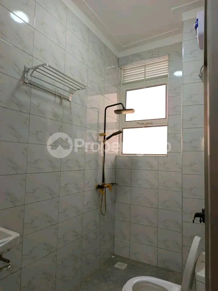 1 bedroom mini flat  Apartment Block Apartment for sale Kyanja road  Kampala Central Kampala Central - 4