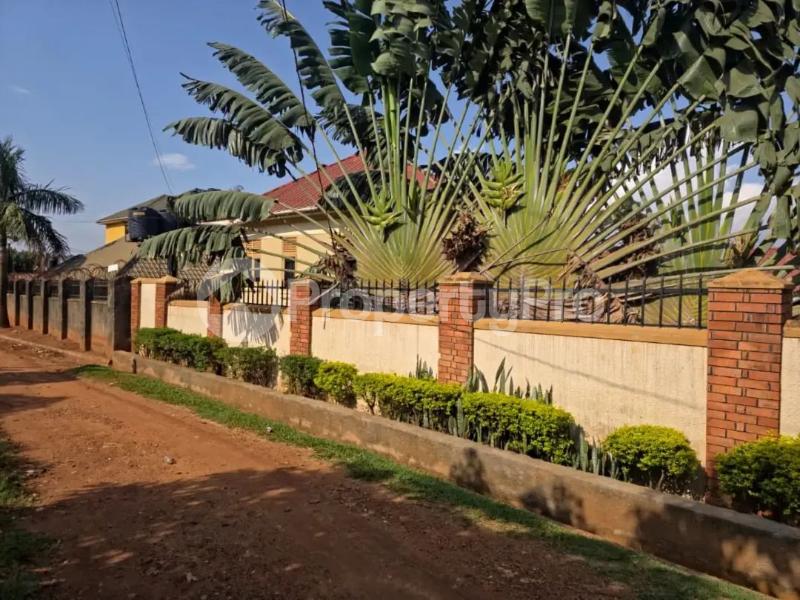 3 bedroom Villa for sale Kisasi kulambiro road  Kampala Central Kampala Central - 5