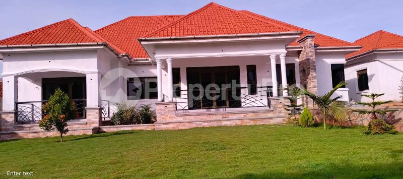 4 bedroom Villa for sale Kasangati matuga road  Kawempe Wakiso Central - 2