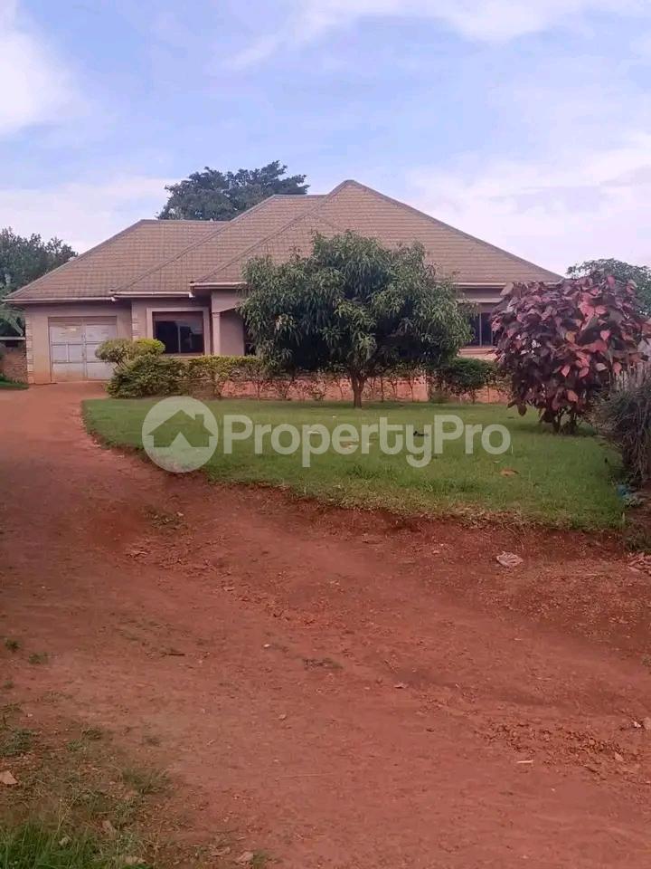 4 bedroom Bungalow Apartment for sale Kira  Kampala Central Kampala Central - 2
