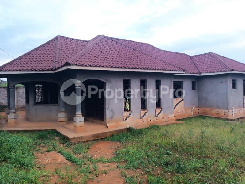 4 bedroom Bungalow Apartment for sale Kira bulindo  Kira Wakiso Central - 4