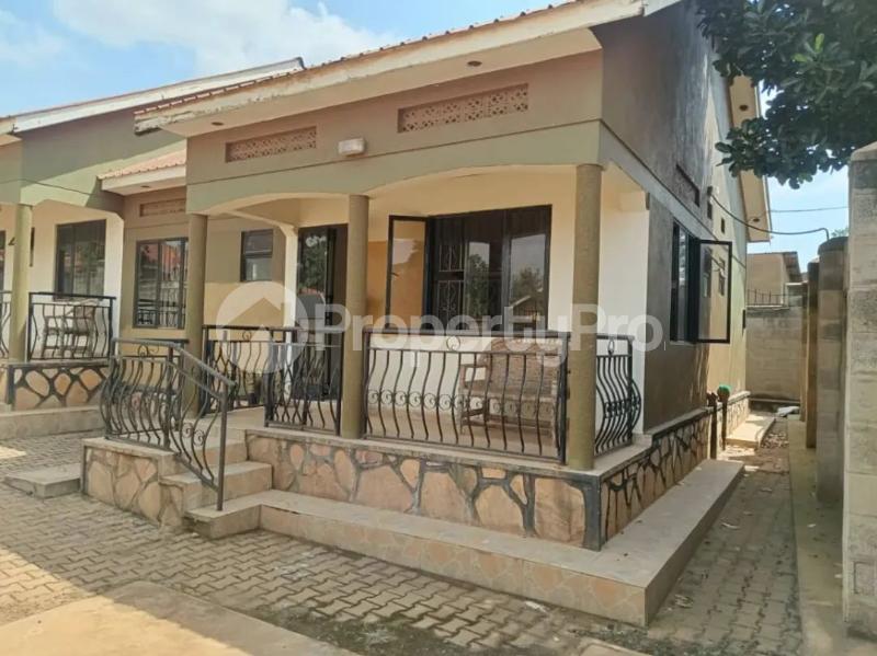 2 bedroom Bungalow Apartment for sale Bweyogerere kiwanga jomayi estate  Goma Mukono Central - 7