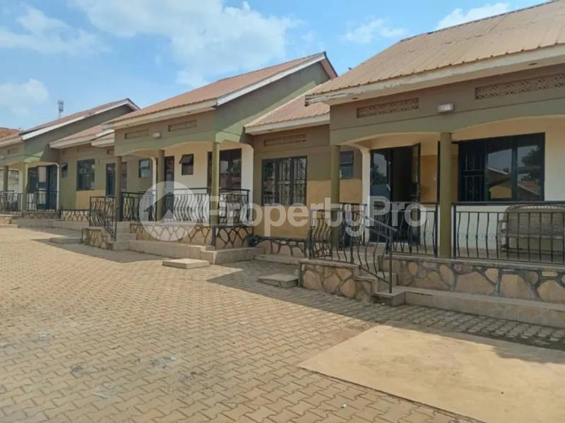 2 bedroom Bungalow Apartment for sale Bweyogerere kiwanga jomayi estate  Goma Mukono Central - 3