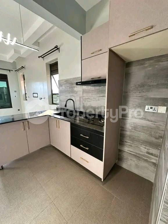 1 bedroom mini flat  Apartment Block Apartment for rent Bbunga road Kampala Central - 5